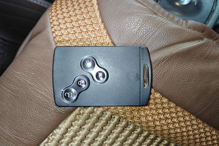 Used Renault Koleos 2013 2.5L Two-Wheel Drive Comfort Edition