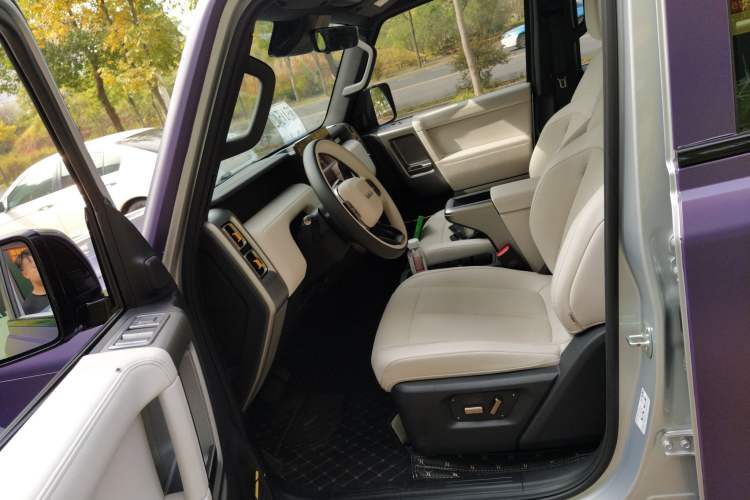 Used iCAR V23 2025 401 Two-Wheel Drive Intelligent Driving Version