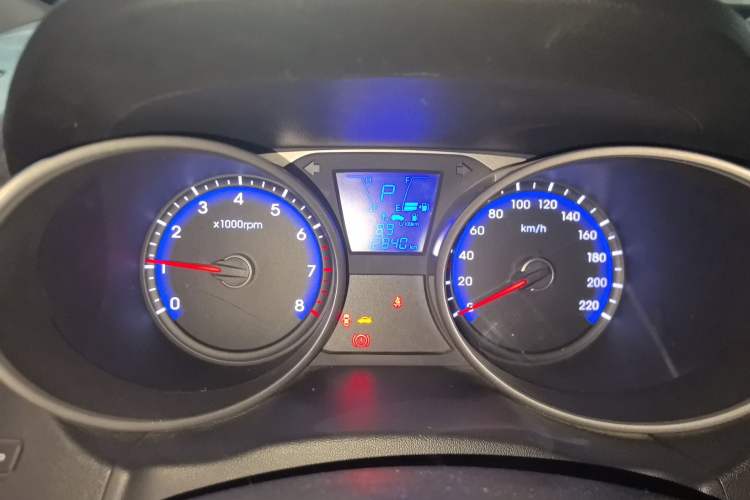 Used Hyundai ix35 2015 2.0L Automatic 2WD Smart Version China V Standard