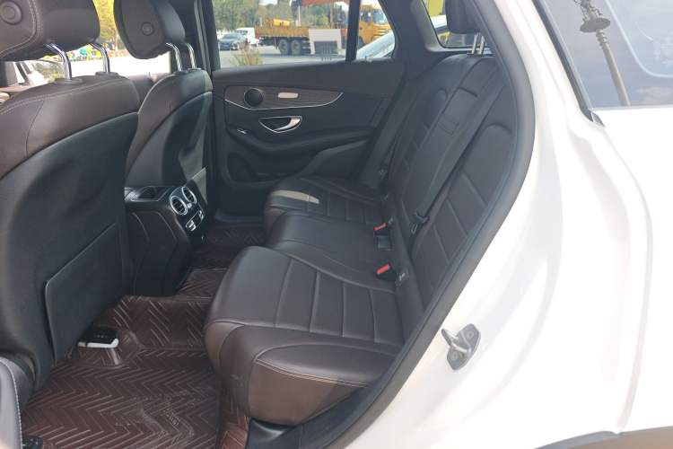 Used Mercedes-Benz GLC 2021 GLC 260 L 4MATIC Luxury Model Left Rear Seat