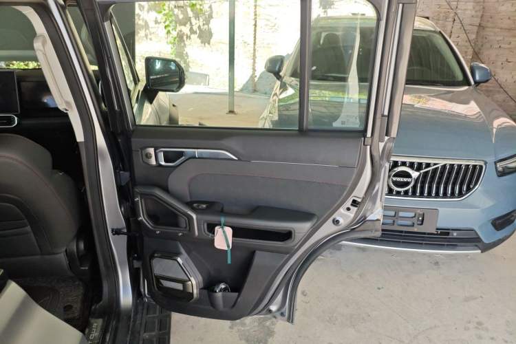 Used JETOUR Traveler 2023 2.0T All-Wheel-Drive CrossPRO
