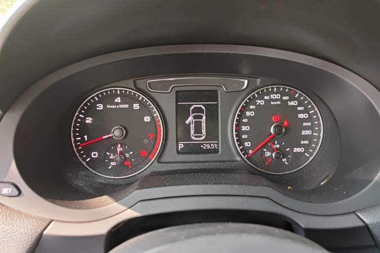 Used Audi Q3 2018 35 TFSI Fashion Edition Collector's Model
