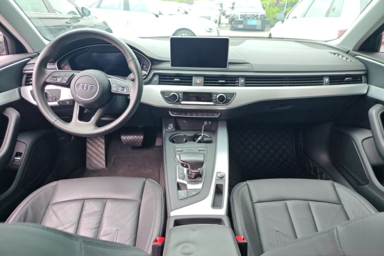 Used Audi A4L 2019 40 TFSI Fashion Edition China VI Emission Standard
