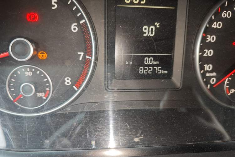 Used Volkswagen Touran 2015 1.4T Manual Fashion Edition 5-Seater
