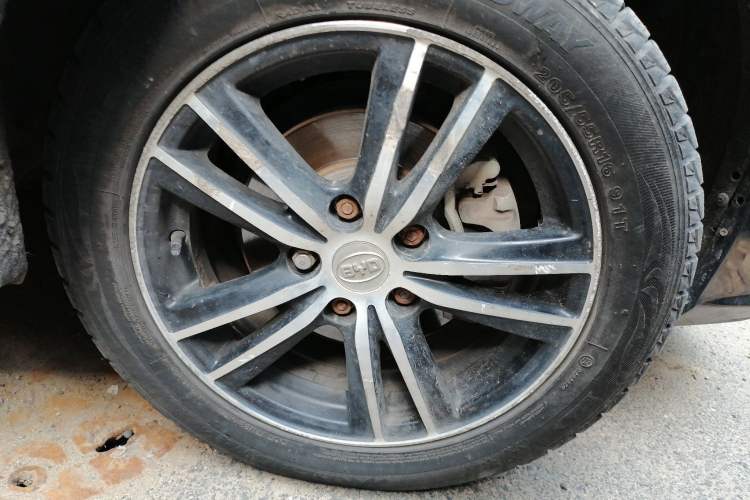 Used BYD Surui 2016 1.5L Manual Elite Edition Right Front Wheel Hub