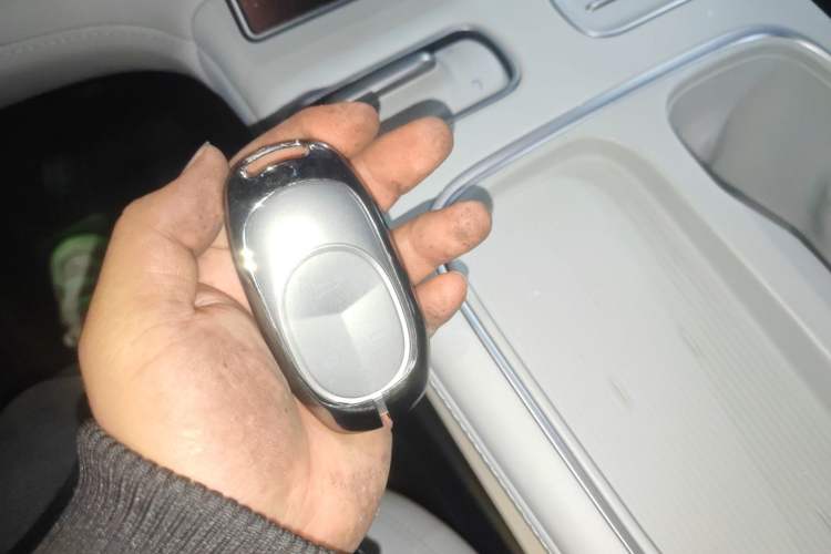 Used Nio ES6 2024 75 kWh
