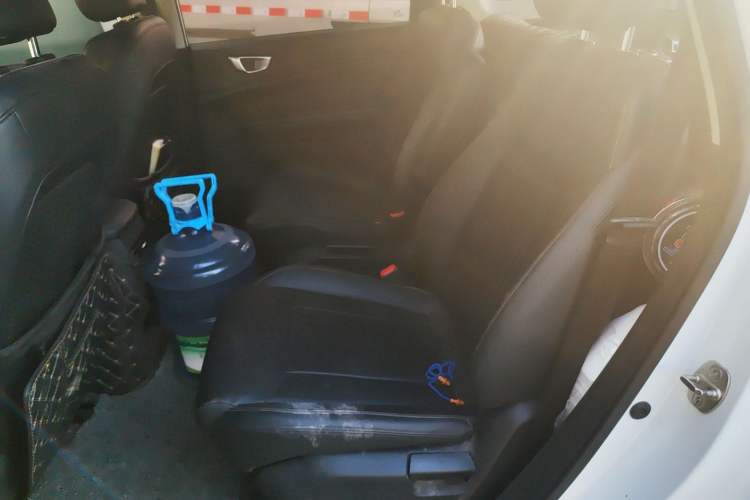 Used Wuling Jiachen 2022 1.5L Manual Light Comfort Edition