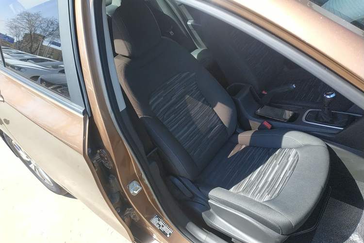 Used Chevrolet Cavalier 2019 320 Manual Enjoyment Edition