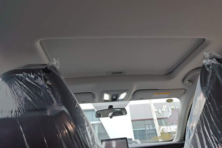 Used CHANGAN Eado 2025 Blue Whale 1.5T 500Bar Prestige Model Headliner