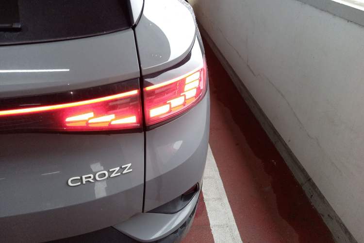 Used Volkswagen ID.4 CROZZ 2021 Long-Range Lite PRO Two-Wheel Drive Version