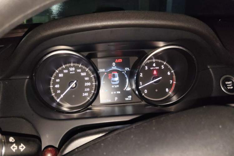 Used Land Rover Discovery Sport 2017 2.0T PURE Instrument Cluster