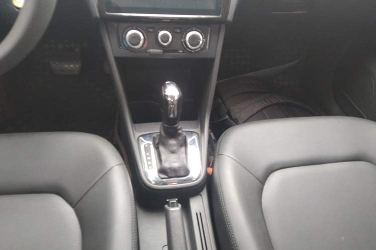 Used Volkswagen Jetta 2015 Value Edition 1.6L Automatic Fashion Version
