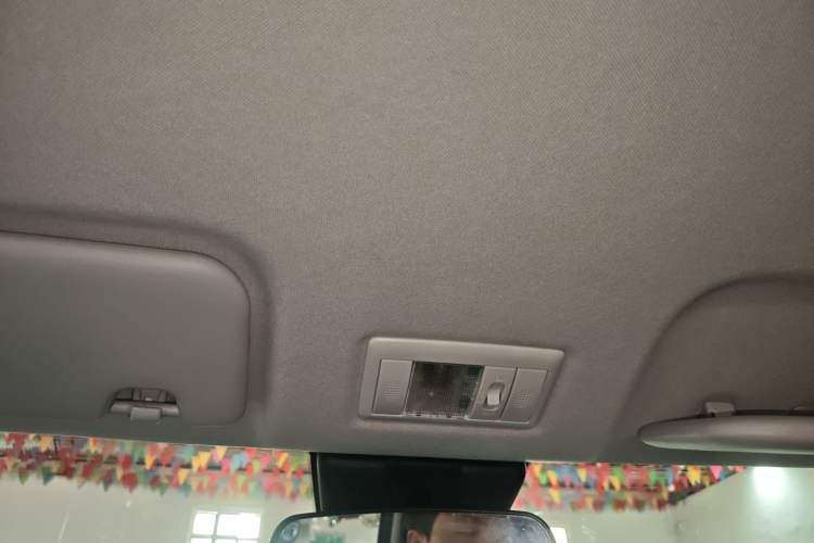 Used CHANGAN NEVO Lumin 2022 155 km – Refreshingly Sweet Edition Headliner