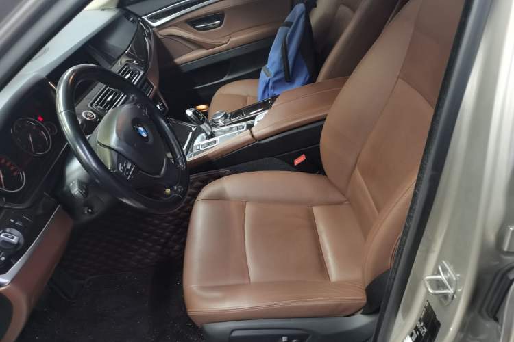 Used BMW 5 Series 2017 528Li Leading Model
