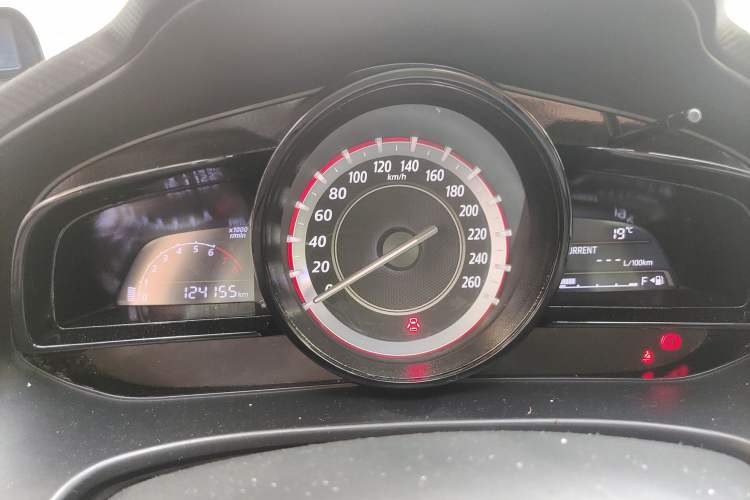Used Mazda 3 Axela 2014 Sedan 1.5L Manual Comfort Model Instrument Cluster