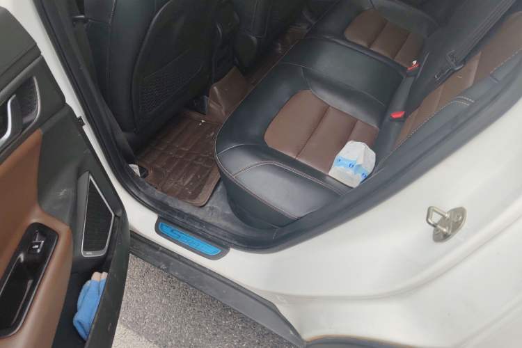 Used Geely Auto Emgrand GS 2017 Sport Edition 1.3T Automatic Smart Connectivity Model
