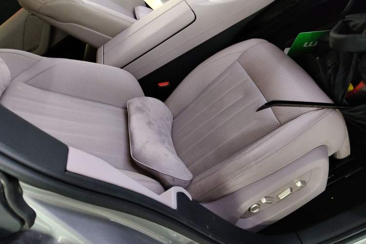 Used ONVO L60 2024 60 kWh Rear-Drive Version
