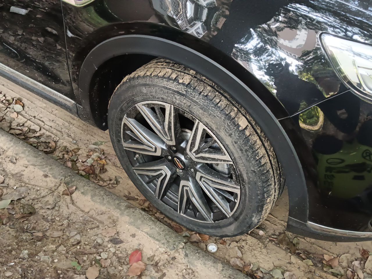 Hongqi HS5 2022 Facelifted Version 2.0T Smart Connect Flagship All-Wheel-Drive Edition — снимка 8