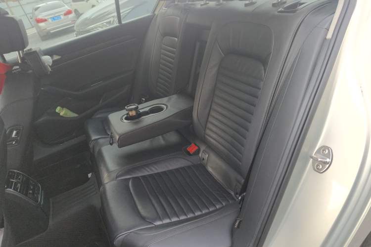 Used Volkswagen Magotan 2018 Facelift 330TSI DSG Luxury Model
