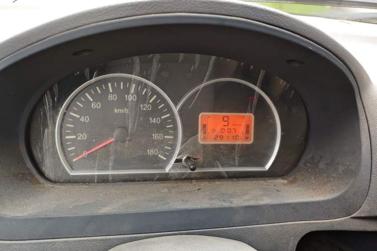 Used BAIC Weiwang 306 2011 1.3L base model 7 seats
