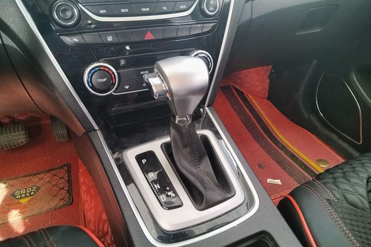 Used Leopaard CS10 2017 2.0T Automatic Luxury Model Gear Lever