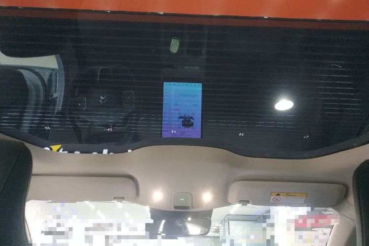 Used Nio ET5 2022 75 kWh Headliner