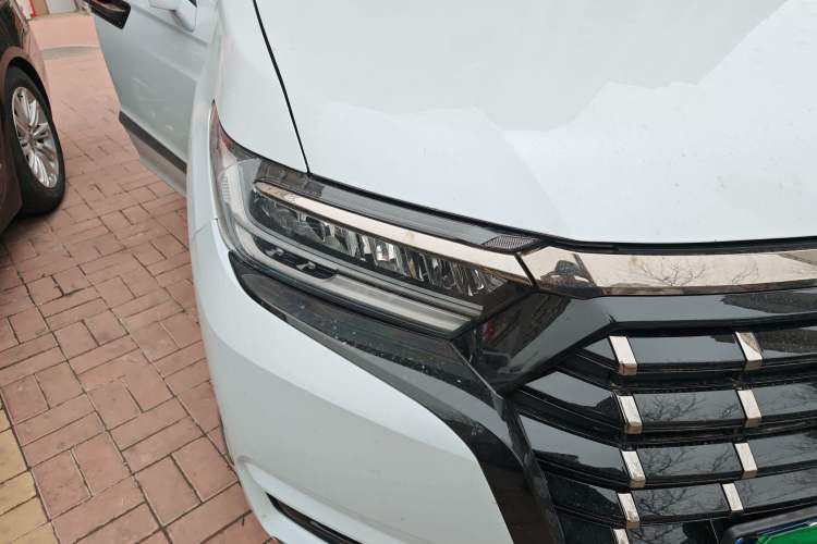 Used Honda Elysion 2024 2.0L eHEV Luxury Edition Right Front Headlight