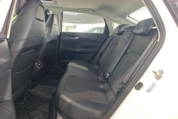 Used CHANGAN Eado 2025 Blue Whale 1.5T 500Bar Prestige Model
