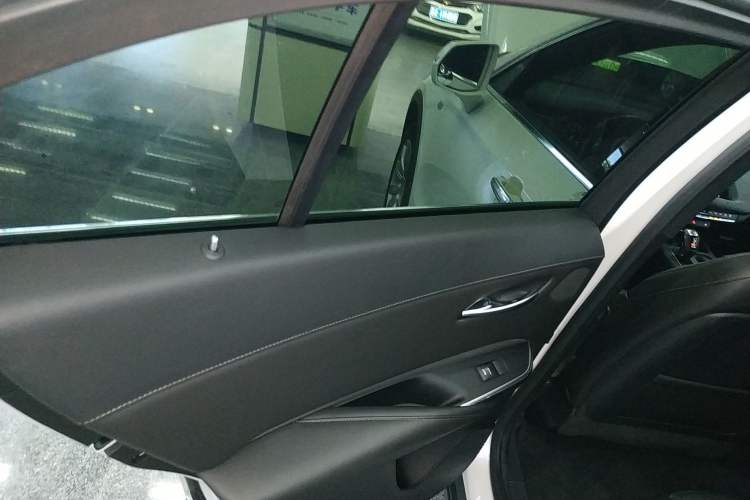 Used Cadillac XT4 2018 28T Two-Wheel Drive Leading Version