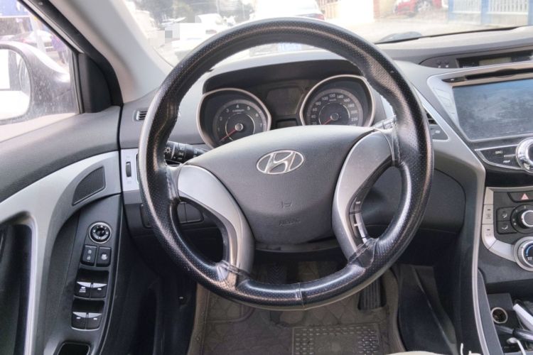 Used Hyundai Elantra (5th Generation / Langdong) 2015 1.6L Manual Fashion Edition
