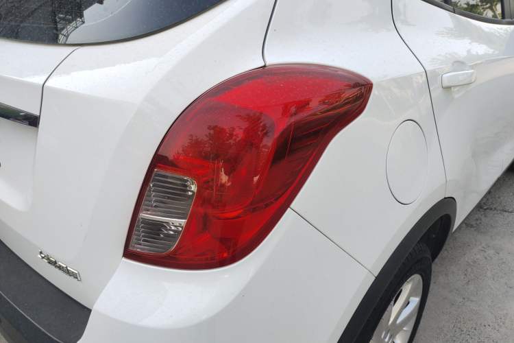 Used Buick Encore 2014 1.4T Automatic Two-Wheel Drive Urban Elite Model Right Rear Taillight