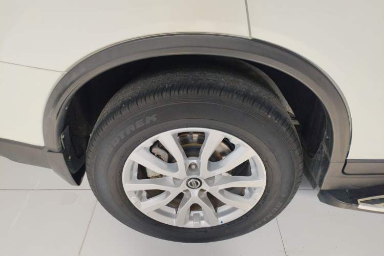 Used Nissan X-Trail 2019 2.0L CVT Comfort Edition 2WD Right Rear Wheel Hub