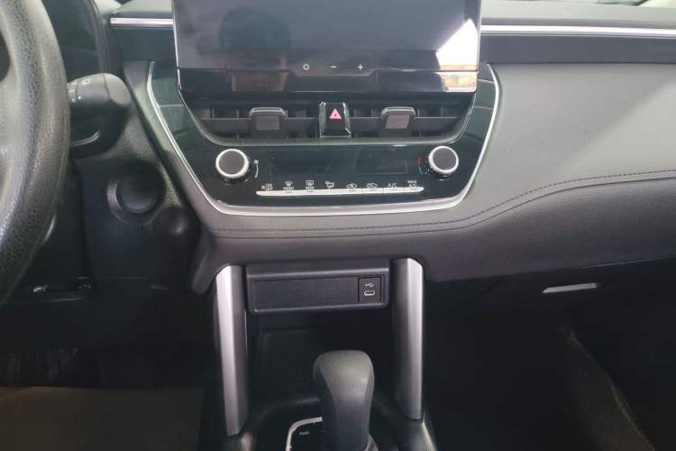 Used Toyota FRONTLANDER 2023 2.0L CVT Elite Edition Audio And AC Panel