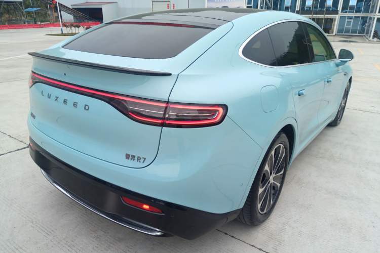 Used Hima Luxeed R7 2025 Range-Extended Version 251 km Max Rear Right 45 Deg