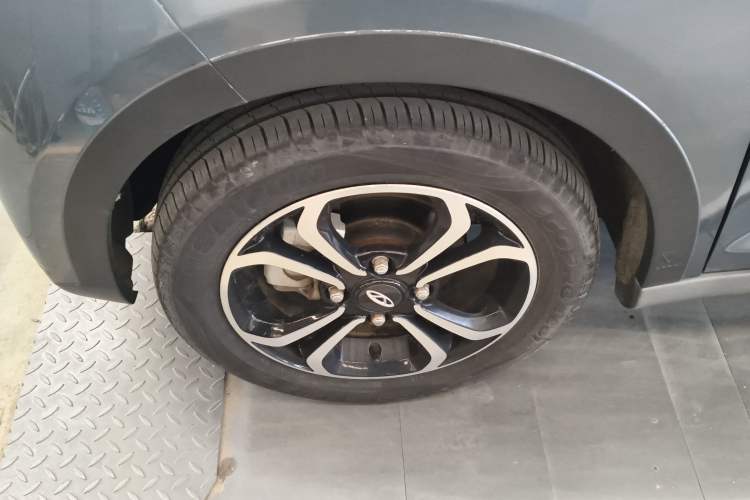 Used Chery QQ Little Ant 2021 150 000 Yuan "Ant Fan" Edition New Ant Cool Version Lithium-Ion Battery Left Front Wheel Hub