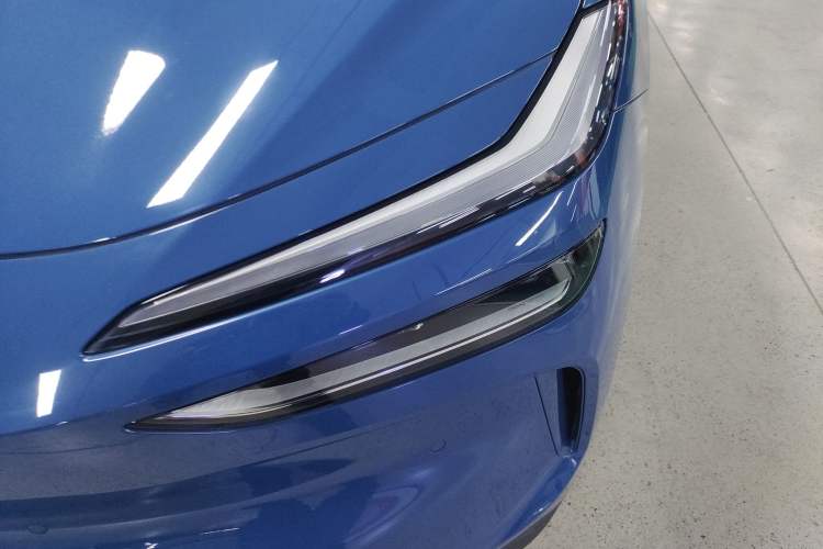 Used ONVO L60 2024 60 kWh All-Wheel Drive