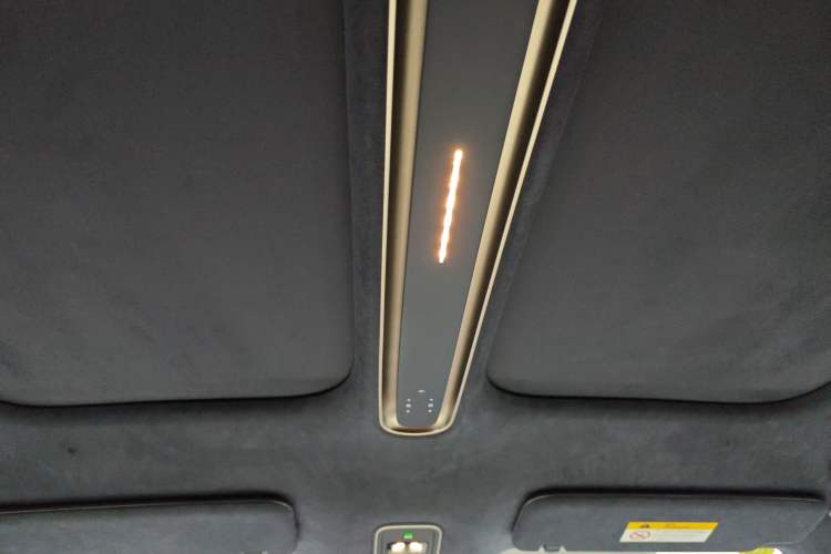 Used Nio ET9 2025 100kWh Signature Edition Headliner