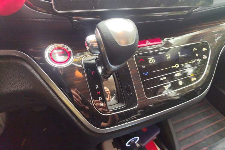 Used Honda Odyssey 2021 2.0L Rui·Comfort Edition Gear Lever