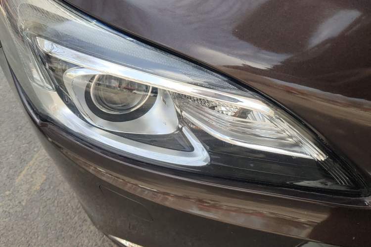 Used Buick LaCrosse 2016 20T Elite Edition Right Front Headlight
