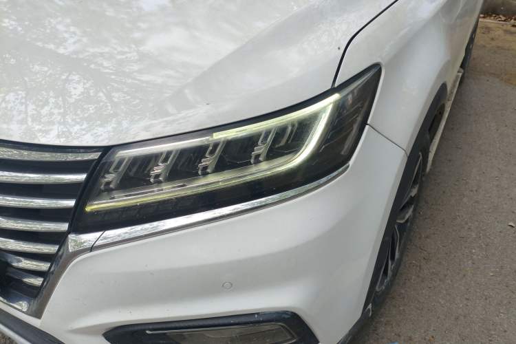 Used Roewe RX5 2018 30T Two-Wheel Drive Automatic Internet Platinum Edition Left Front Headlight