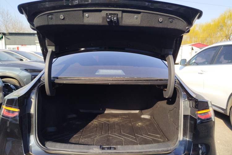 Used Nissan N7 2025 510 Air
