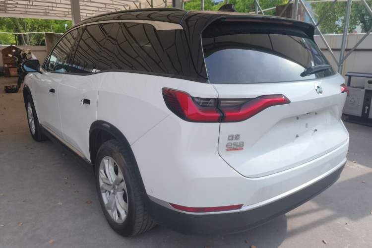Used Nio ES8 2020 580 km Range 7-Seater Version Rear Left 45 Deg