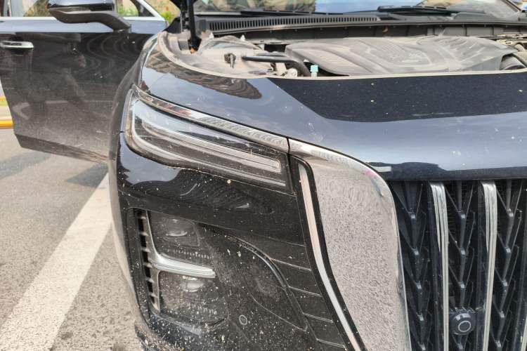 Used Hongqi H5 2025 1.5T DCT Qiyun 500 000th Unit Commemorative Edition Right Front Headlight