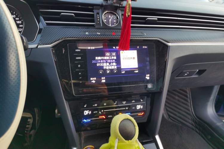 Used Volkswagen Magotan GTE Plug-in Hybrid 2020 GTE Prestige Model Audio And AC Panel