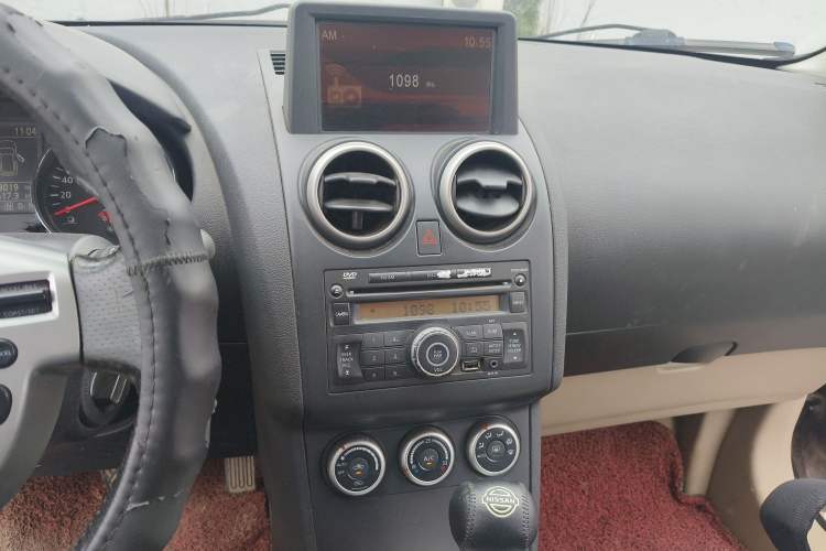 Used Nissan Qashqai 2012 2.0 XV LE CVT 2WD Audio And AC Panel