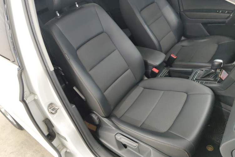 Used Volkswagen Golf Sportsvan 2018 230TSI Automatic Trend Edition
