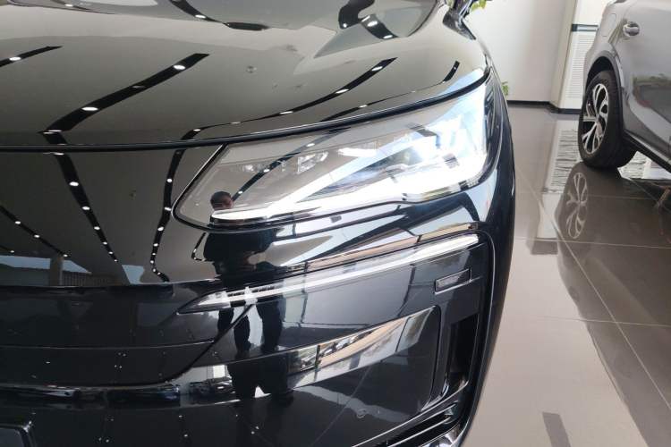 Used Denza N9 2025 Flagship Model
