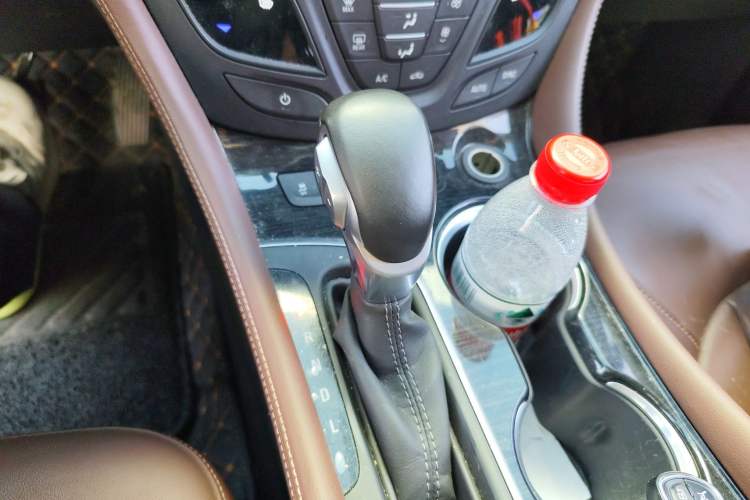 Used Buick Envision 2019 28T 4x4 Elite Version China V Standard Gear Lever