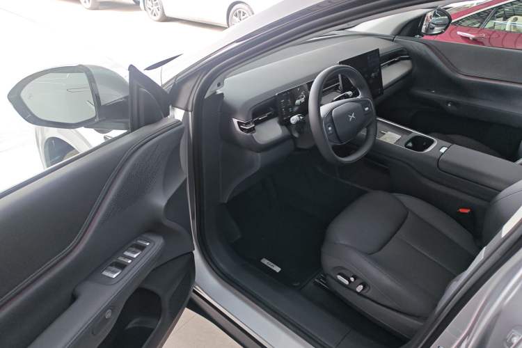 Used XPeng G6 2025 625 Long-Range Max Flagship Edition