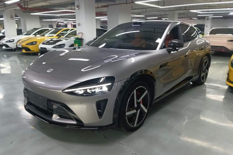 Used Xiaomi Auto YU7 2025 Ultra-Long Range High-Performance All-Wheel-Drive Max Edition